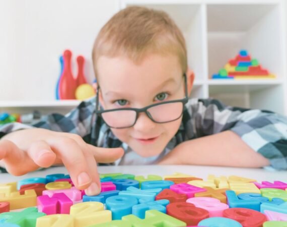 Fonoaudióloga infantil, processamento auditivo