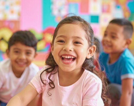 Dificuldades de aprendizagem podem estar relacionadas à fala, linguagem ou TPAC. Saiba quando procurar avaliação fonoaudiológica infantil e como ela ajuda no aprendizado.